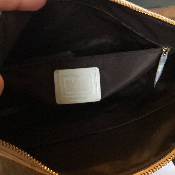 (COACH F58327) CONVERTIBLE
GOLD/LIGHT KHAKI/CHALK - Picture 9 of 9